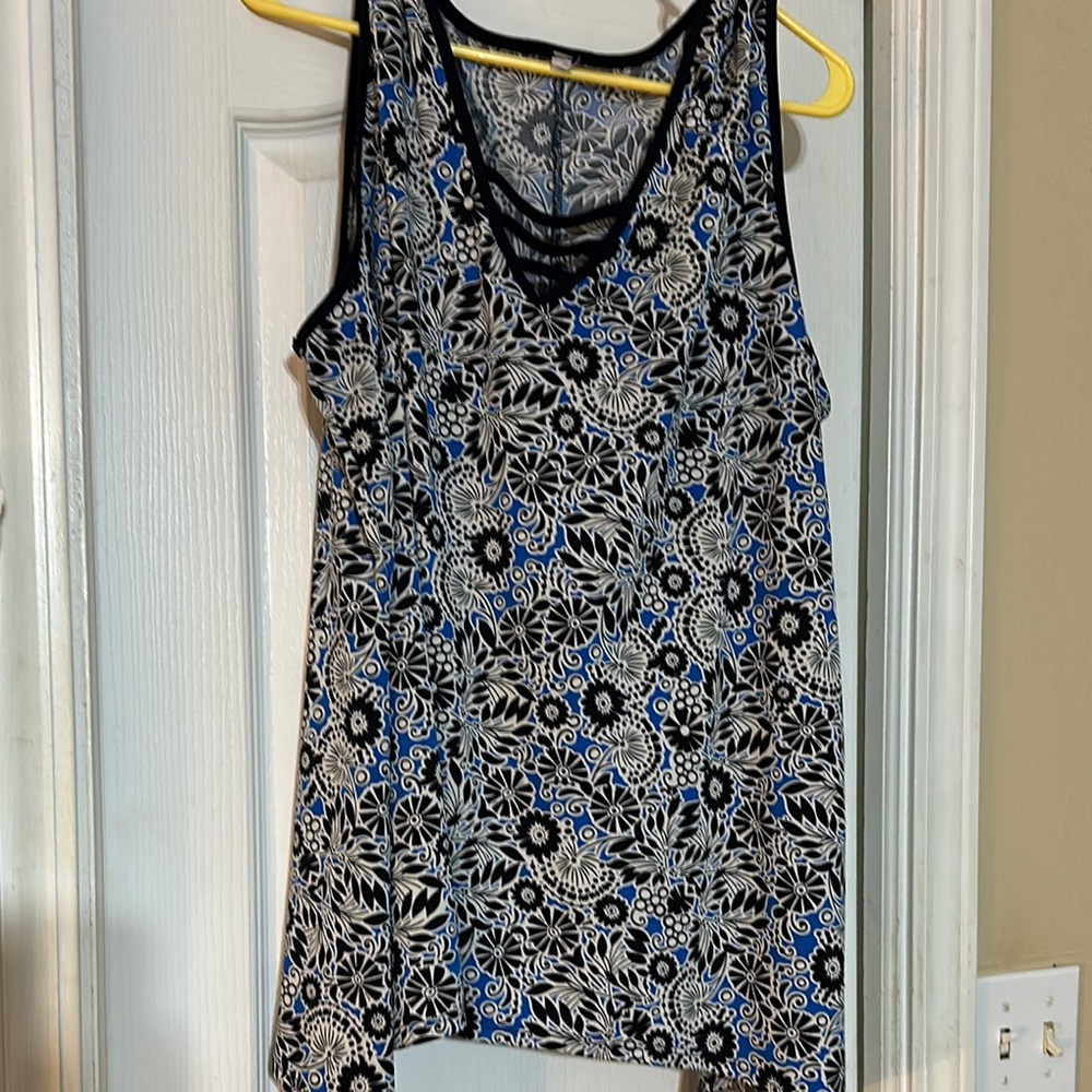Floral Blue and Black Sleeveless Top